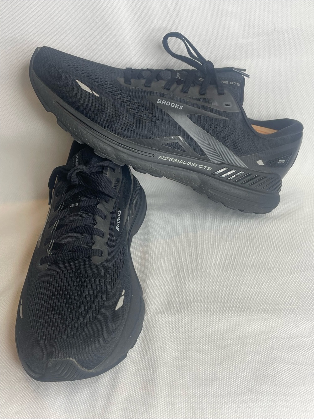 Brooks Adrenaline GTS 23 Running Shoes Mens Size US 10 2E (Wide) Triple Black